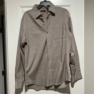 Van Heusen traveler shirt
